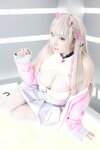 [Cosplay][Shooting Star’s] SAKU サク - Love Darling (NIKKE)