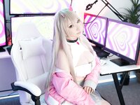 [Cosplay][Shooting Star’s] SAKU サク - Love Darling (NIKKE)