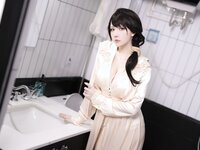 [Cosplay] Hoshilily 星之迟迟 - Mrs. Chips and the Plumber 屑太太与水管工 (Original)