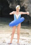 [Photobook] 三津谷葉子 - zinnia