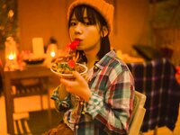 [Photobook] Miho Watanabe 渡邉美穂 - 1st Photobook Hidamari 陽だまり (2019-01-17)