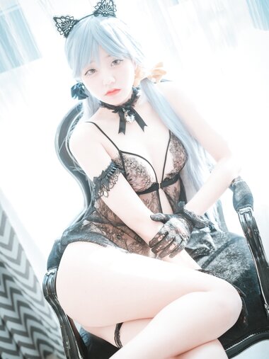 [DJAWA] Jenny Schwarz und Wei Katzenma dchen