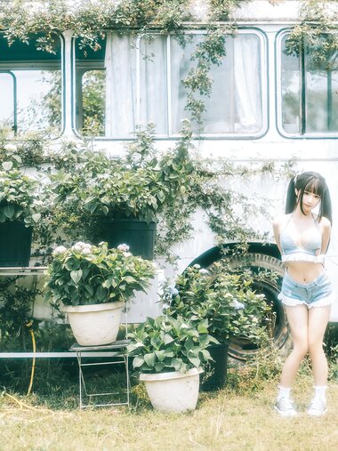 [COSPLAY] 蠢沫沫 大巴房车