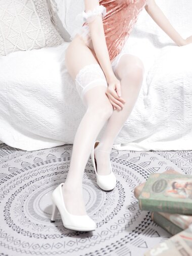 [COSPLAY]贝儿酱Miki – 粉色兔女郎[25P-381MB]