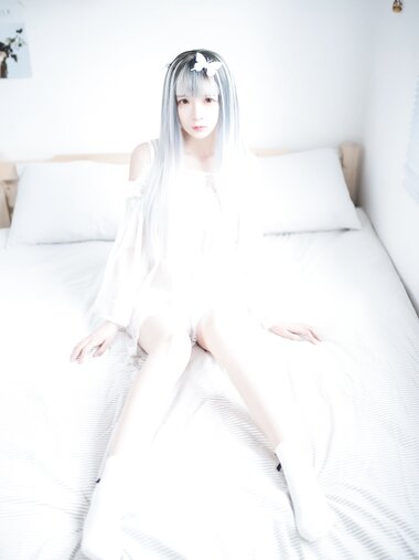 [Cosplay] Crazycat Transparent white yarn