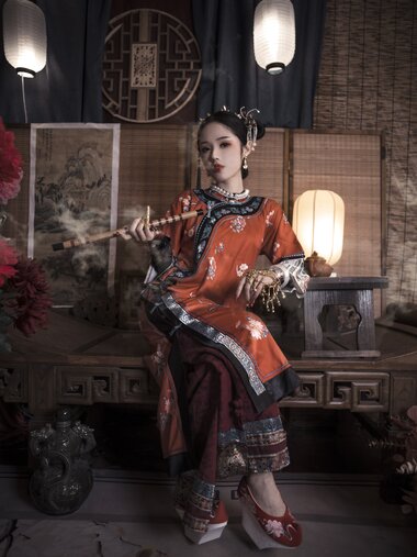 [COSPLAY] 钛合金大粑粑 满清服饰