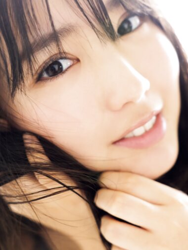 [FRIDAY] Aika Sawaguchi 沢口愛華 - Bloom in iridescence 虹色に咲く (2022-06-09)