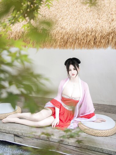 [XiuRen秀人网]2022.06.14 No.5141 诗诗kiki 古装美臀[80+1P／1010M]