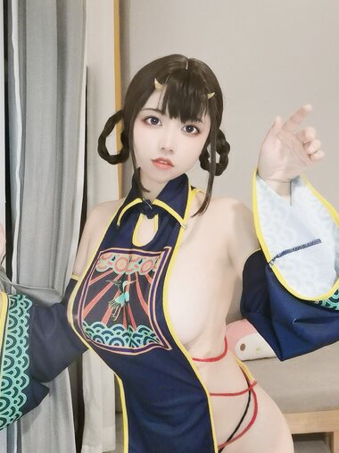 [COSPLAY] 啊日日 Ganlory - 小僵尸 [20P3V-55MB]