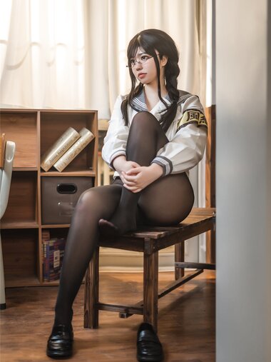 [COSPLAY] 啊日日Ganlory - 放课后风纪 [51P-151MB]