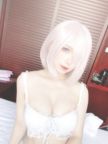 [COSPLAY] 芋圆侑子 - 蓝格子小清新 [22P-76MB]