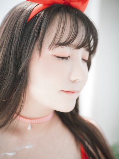 [DJAWA] Son Ye-Eun（손예은）- Strawbeery Girl[151P-1.88G]