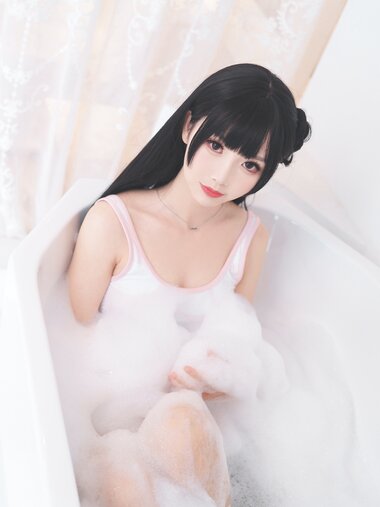 [Cosplay] Mbxer 面饼仙儿 - Bathtub Bubbles 浴缸泡泡