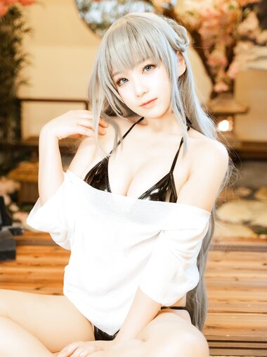 [Cosplay] 七七娜娜子 美因茨