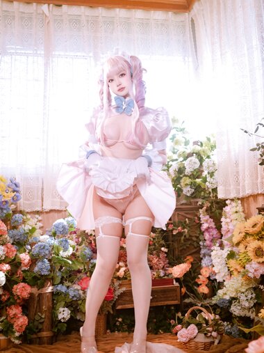[Cosplay] 七七娜娜子 普利茅斯女仆