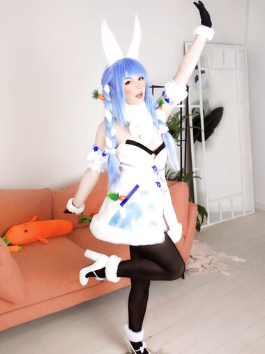 [Cosplay] Caticornplay Pekora