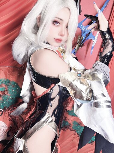 [Cosplay] Byoru 原神申鹤