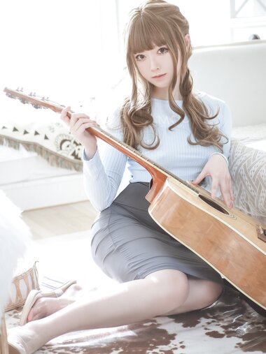 [Cosplay] Asagiriai 愛 吉他妹妹