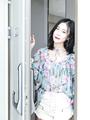 [KiSiA] Bora - Vol.11 ft.Temptation of a Girl Friend