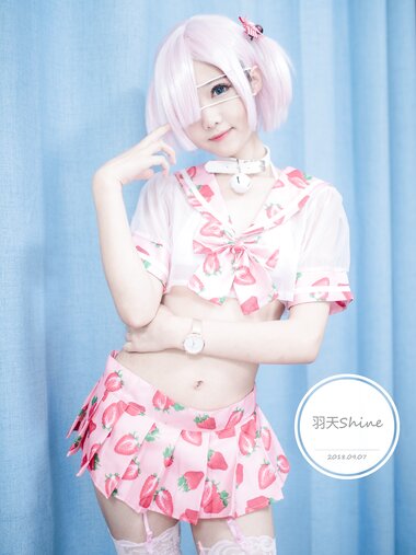 [Cosplay] 羽天shine 草莓