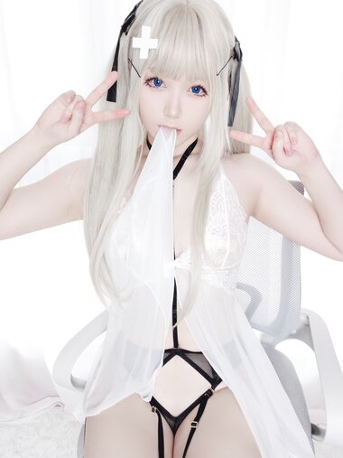 [Cosplay] Asagiriai 愛ちゃん NO.018 情人節睡裙 [27P-171MB]