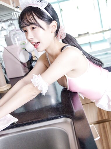 [Patreon] Leeesovely (쏘블리) – Laundry [80P1V-1.21GB]
