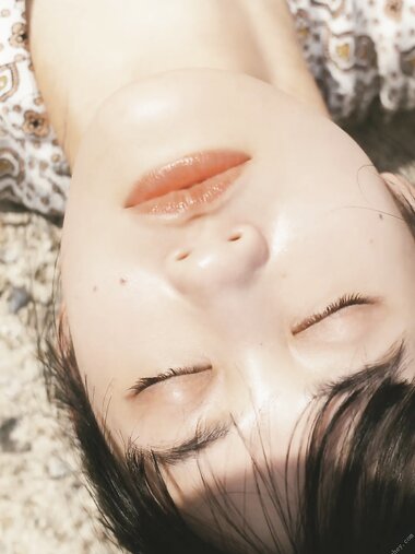 [Photobook] 2023.03.03 小泉萌香1st写真集 きみやすみ