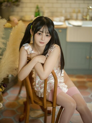 [Cosplay] 桜井宁宁 围裙厨房