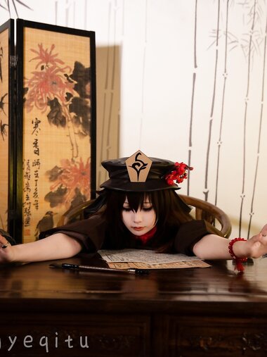 [Cosplay] Xingyeqitu 星野柒兔 - Walnut Baby 胡桃宝宝