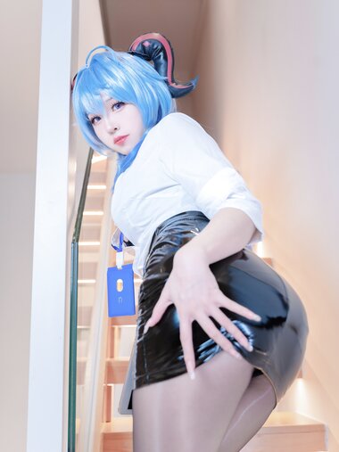 [Cosplay] miko酱ww 原神 甘雨OL