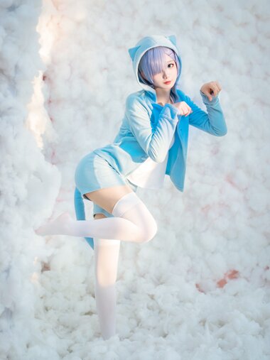 [Cosplay] 封疆疆v 雷姆