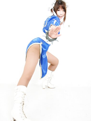 [Cosplay][Higurashi Kikaku] Higurashi Rin (日暮りん) - Chun-Li 春麗 Insulting a classy woman ~ The fate of a fighting woman 格女侮辱～戦う女の宿命