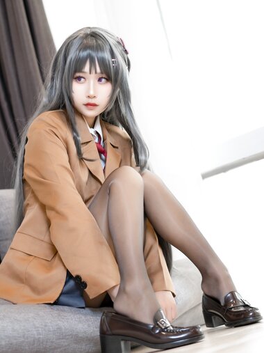 [Cosplay] 萌芽儿o0 麻衣学姐JK