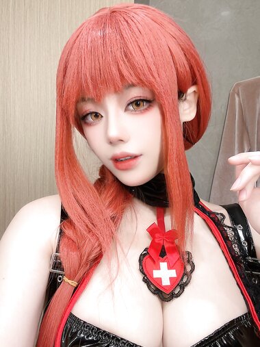 [Cosplay] Jiu Yan 九言 - Nurse Makima 玛奇玛护士