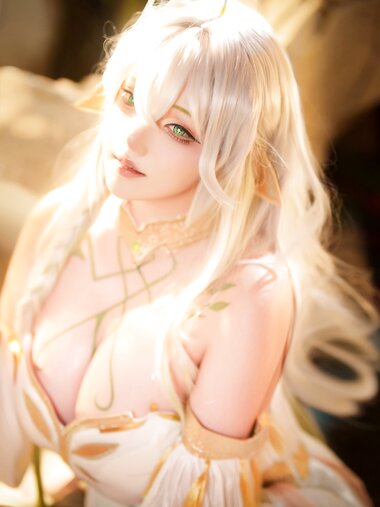 [Cosplay] Tako 菌烨 - Daci Shuwang 大慈树王