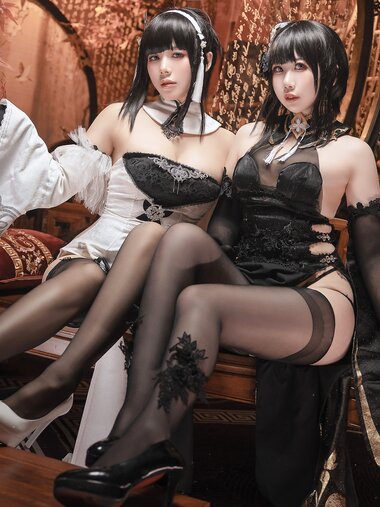 [Cosplay] Jiu Yan 九言 & Zhenhai - White and Black Double 镇海白黒双人