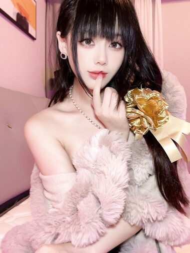 [Cosplay] Jiu Yan 九言 - Mrs 太太