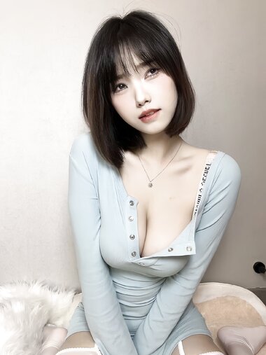[Cosplay] 铃铛铛 青春美少女