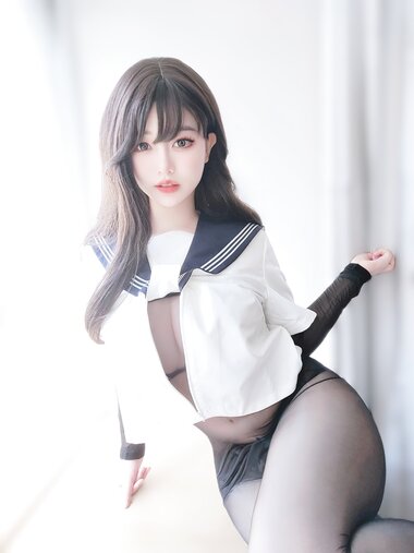 [Cosplay] 女主K 性感水手服妹妹