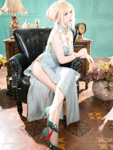 [Cosplay] 花铃 玉瓯立旗袍
