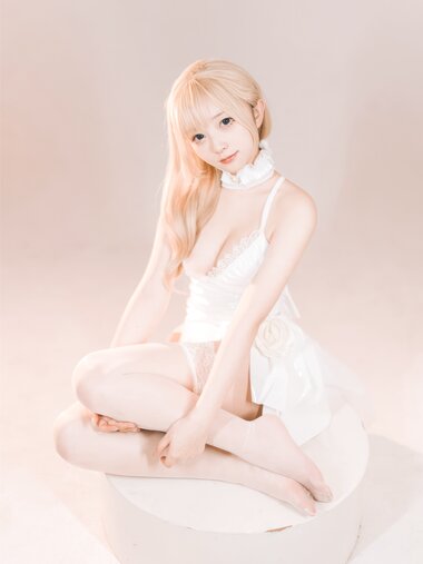 [Cosplay] 花铃 纯白小花嫁