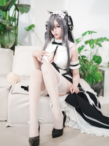 [Cosplay] 轩萧学姐 碧蓝航线 奥古斯特女仆