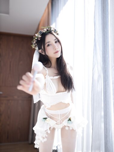 [Cosplay] 鱼子酱 三月在逃公主