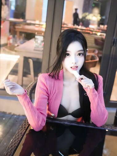 [Cosplay] 龙雪儿 红衣牛仔裤