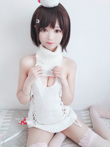 [Cosplay] 羽天shine 白丝白色毛衣