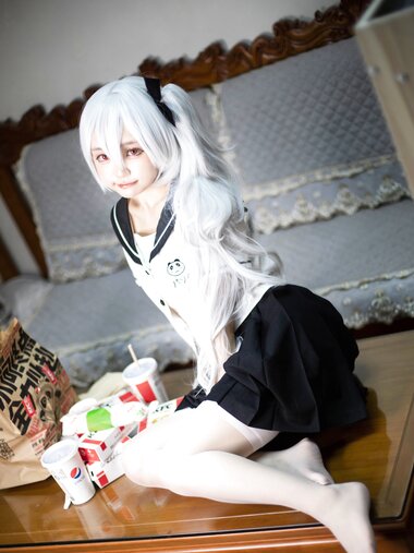[Cosplay] 神沢永莉 疯狂星期四
