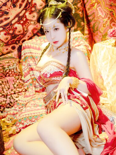 [Cosplay] 虎森森 梦入敦煌