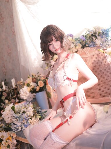 [Cosplay] 桃良阿宅 – 白珍珠[42P-429MB]