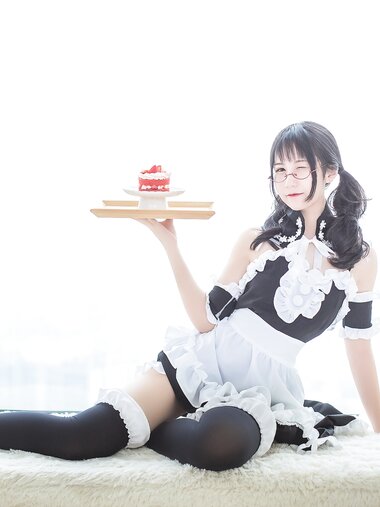 [Cosplay] SU 逐月 - Maid 女仆