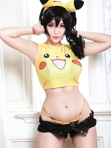 [Cosplay] Hana Bunny - Pikachu